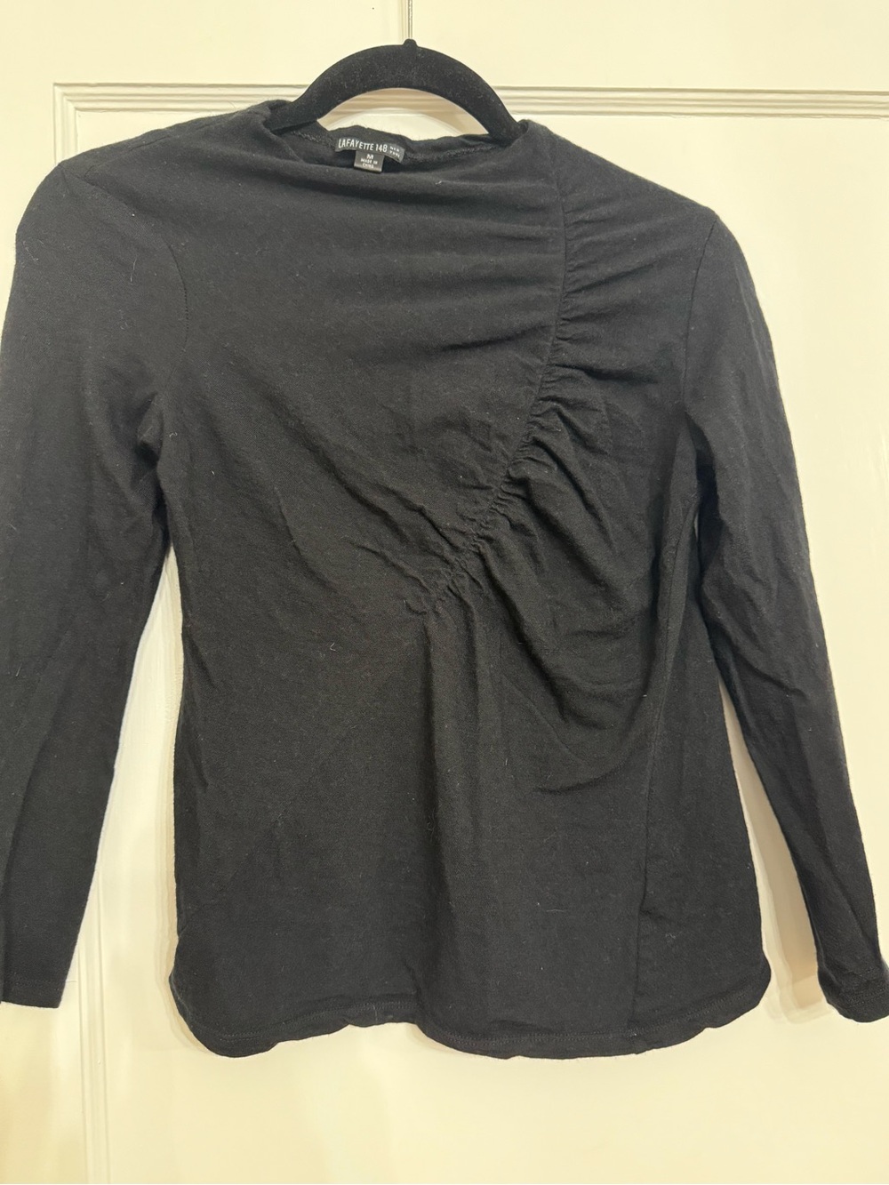 Lafayette 148
New York ruched long-sleeve knit top size medium